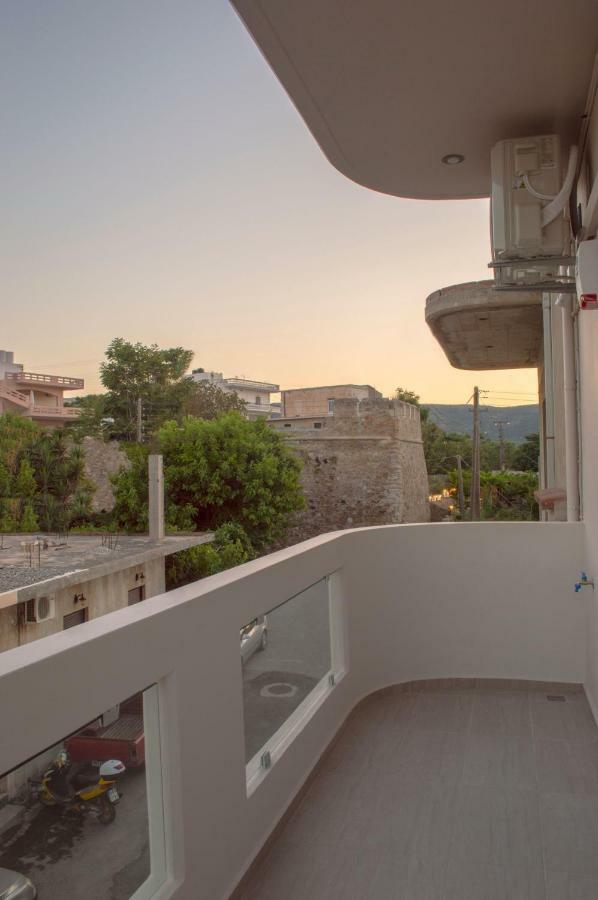 Tonia'S Apartment Kissamos Exterior photo